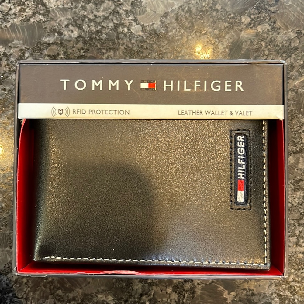 Tommy Hilfiger